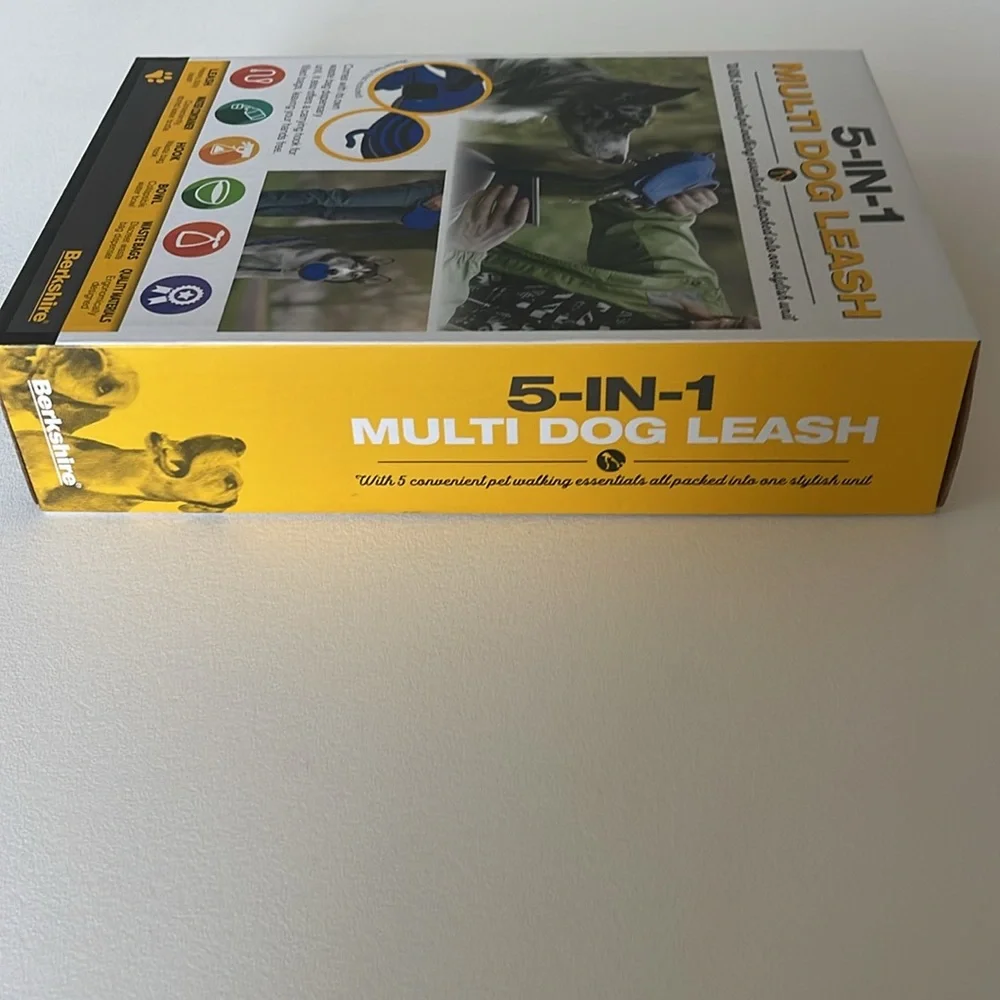NWT Berkshire 5-in-1 Multi Dog Leash, Water Bot, Hook, Bowl, Bag Dispenser Blue
